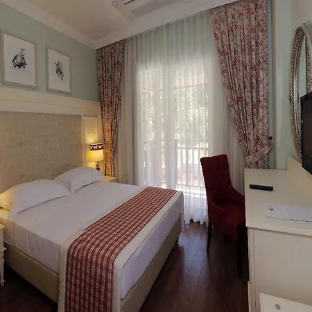 فندق Padok Premium & Stables