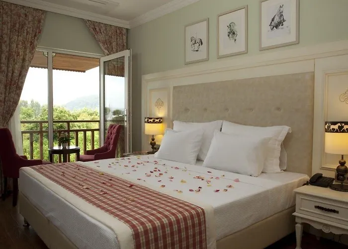 Padok Premium & Stables Hotel 4*